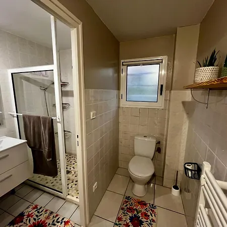 Spacieuse Maison Familiale Avec Piscine Privee